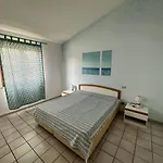 La Costa Mare Apartment *